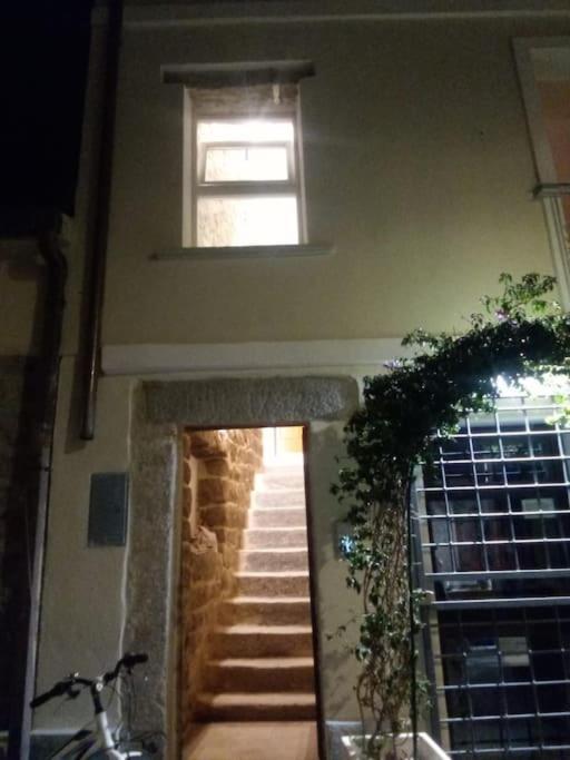 Palazzo Iolei - Zia Lidia Apartment ออลเบีย ภายนอก รูปภาพ